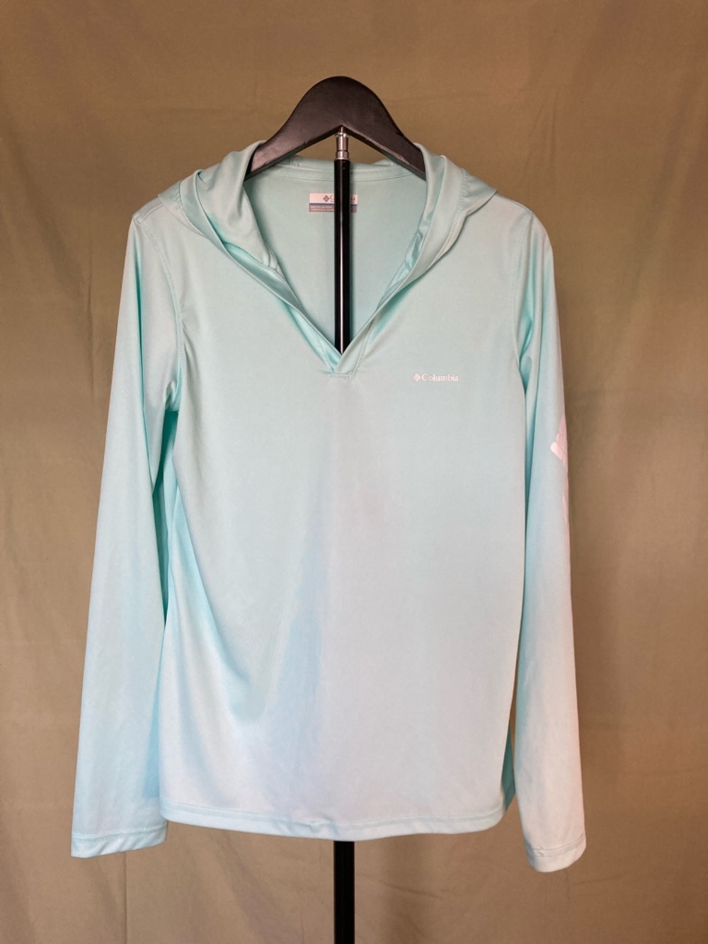 Columbia Women's Mint Green Hooded Long Sleeve Sun Shirt